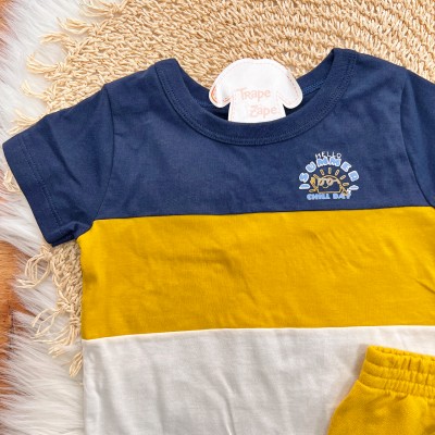 Conj. Camiseta Hello Summer e Bermuda em Moletinho - Marinho e Mostarda